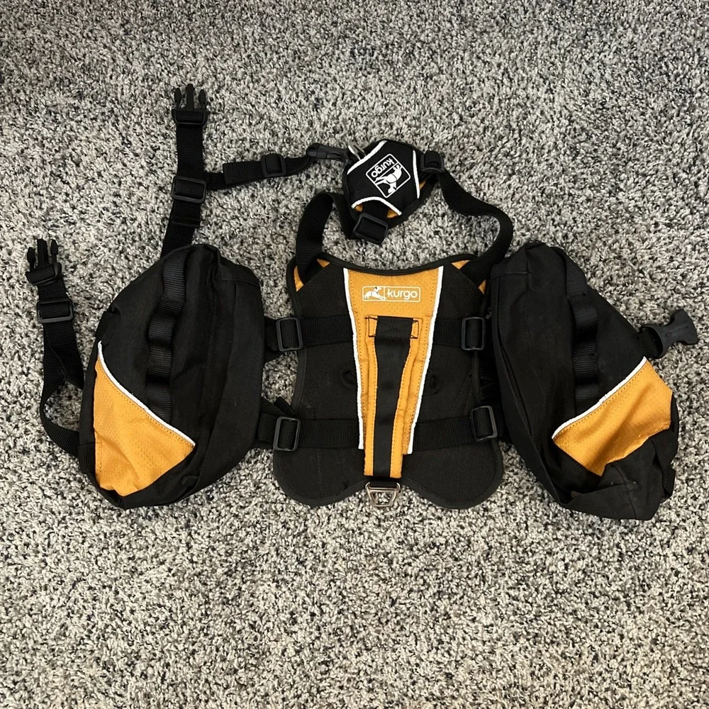 KURGO Tru-Fit Harness ~ Medium Dogs / 25-50 lbs Black & Orange With Side Pouches